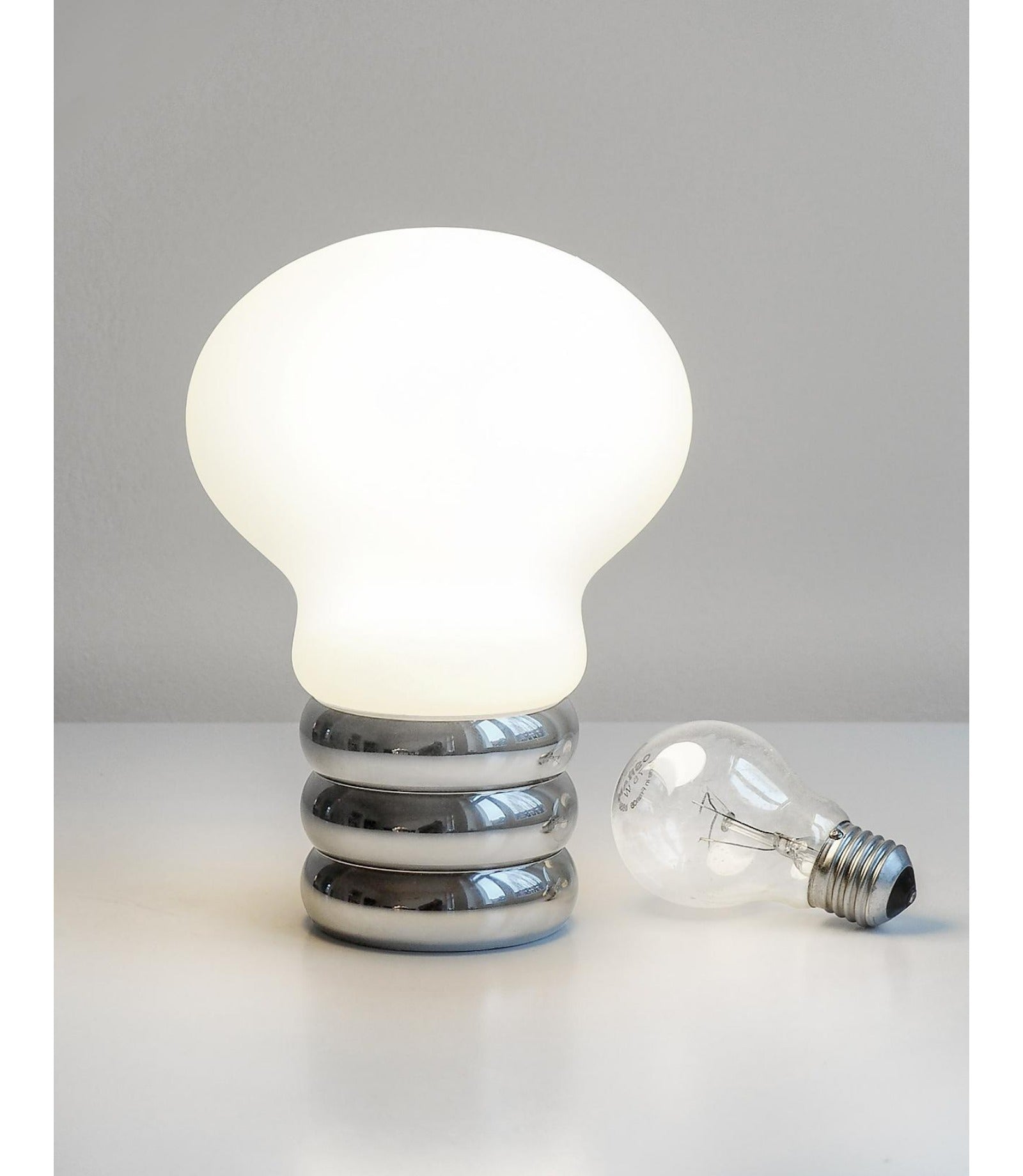 B.Bulb, portable bordlampe